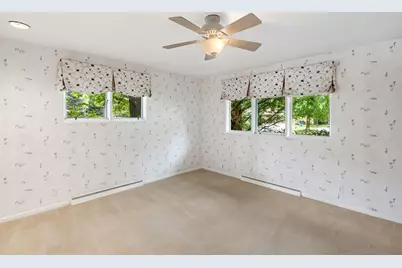 1907 Chevy Chase Boulevard, Kalamazoo, MI 49008 - Photo 33