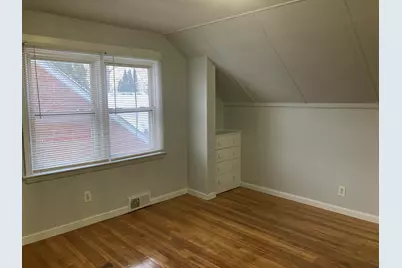 19348 Montrose Street, Detroit, MI 48235 - Photo 9