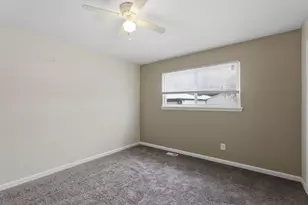 37609 Westvale St, Romulus, MI 48174 - Photo 9