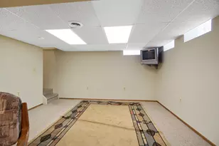 1921 Vine Way Dr, Canton, MI 48188 - Photo 9