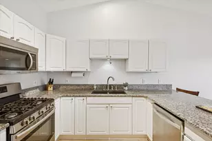 3039 Jeanlin Dr SE, Grand Rapids, MI 49546 - Photo 13