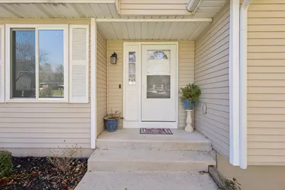 3039 Jeanlin Drive SE, Grand Rapids, MI 49546 - Photo 5