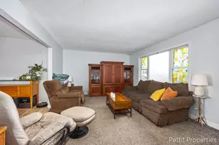 514 Wilson Ave NW, Grand Rapids, MI 49534 - Photo 3