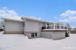 4127 Chaminade Dr SW, Grandville, MI 49418 - Photo 33