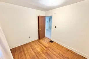 942 Oakcrest St SW, Wyoming, MI 49509 - Photo 11