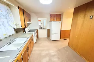 942 Oakcrest St SW, Wyoming, MI 49509 - Photo 9