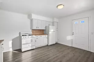1524 Palmer Ave, Kalamazoo, MI 49001 - Photo 9