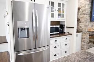 71423 State Line Dr, Union, MI 49130 - Photo 9