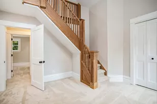 2338 Glenwood Dr, Kalamazoo, MI 49008 - Photo 13