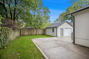 2338 Glenwood Dr, Kalamazoo, MI 49008 - Photo 31