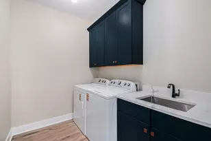 2727 Bridge Pl Dr NE, Grand Rapids, MI 49525 - Photo 15