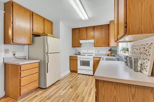 109 Edgewood St, Jackson, MI 49201 - Photo 9