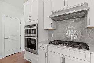 3093 N Spurway Dr, Ann Arbor, MI 48105 - Photo 17