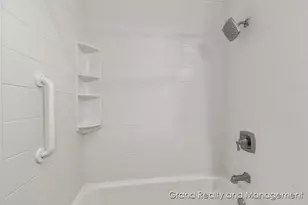 1931 Keyhill Ave SE, Grand Rapids, MI 49546 - Photo 17