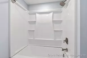 1931 Keyhill Ave SE, Grand Rapids, MI 49546 - Photo 29