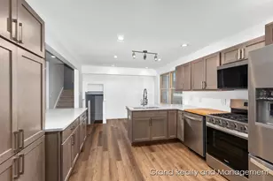 1931 Keyhill Ave SE, Grand Rapids, MI 49546 - Photo 9