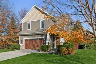 3707 Fox Crossing, Saint Joseph, MI 49085 - Photo 5