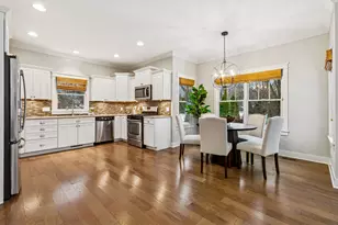 3707 Fox Crossing, Saint Joseph, MI 49085 - Photo 7