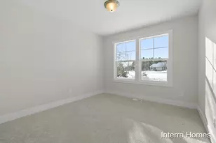 323 Hickory Valley Dr, Kalamazoo, MI 49009 - Photo 3