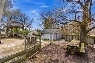 439 N Reese St, South Lyon, MI 48178 - Photo 41