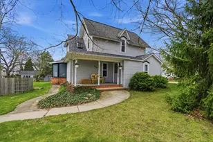 439 N Reese St, South Lyon, MI 48178 - Photo 3