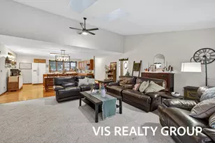 6671 Beech Creek Dr, Fruitport, MI 49415 - Photo 9