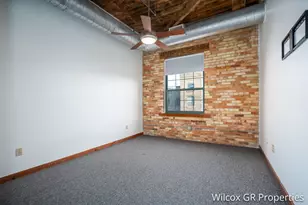 940 Monroe Ave NW, Grand Rapids, MI 49503 - Photo 33