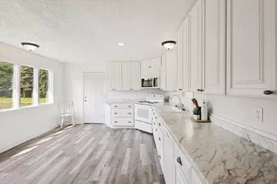 3441 N Townline Road, Houghton Lake, MI 48629 - Photo 9