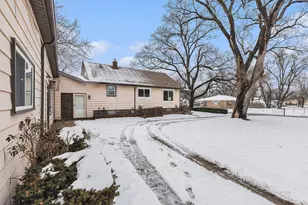 660 Greenlawn St, Ypsilanti, MI 48198 - Photo 35