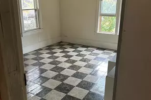 709 Regent St, Niles, MI 49120 - Photo 9