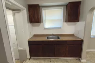 10370 Britain St, Detroit, MI 48224 - Photo 9