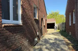 10370 Britain St, Detroit, MI 48224 - Photo 3