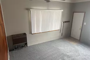 21819 Shakespeare Ave, Eastpointe, MI 48021 - Photo 13