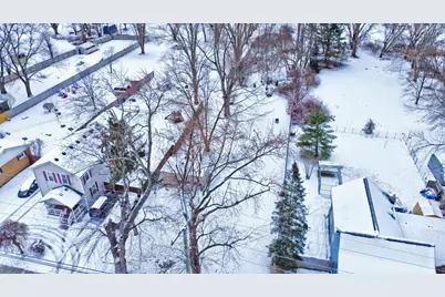 52451 Washington Street, New Baltimore, MI 48047 - Photo 3