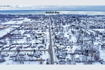 52451 Washington Street, New Baltimore, MI 48047 - Photo 9