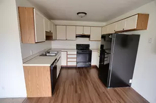 15528 Clovernook Dr, Grand Haven, MI 49417 - Photo 3