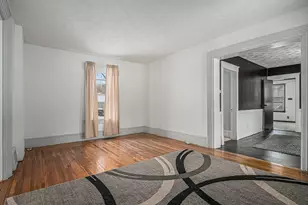 923 Regent St, Niles, MI 49120 - Photo 7