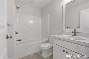 321 Hickory Valley Dr, Kalamazoo, MI 49009 - Photo 5