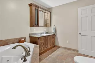 9 E Beech St, Three Oaks, MI 49128 - Photo 27