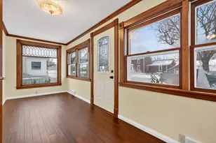 9 E Beech St, Three Oaks, MI 49128 - Photo 33