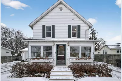 9 E Beech Street, Three Oaks, MI 49128 - Photo 3