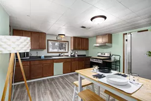 2418 Edgewood Dr, Kalamazoo, MI 49008 - Photo 7