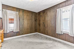 3303 Lexington Rd, Waterford, MI 48328 - Photo 17