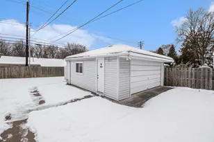 30801 Pardo St, Garden City, MI 48135 - Photo 23