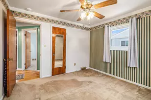 30801 Pardo St, Garden City, MI 48135 - Photo 13