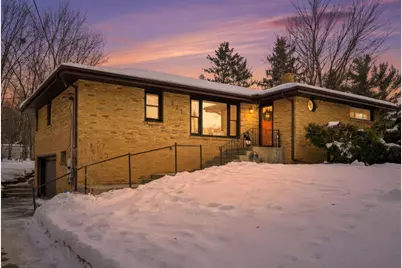 117 N Fairview Avenue, Niles, MI 49120 - Photo 1