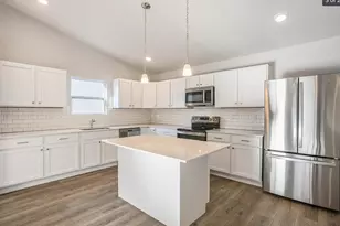 1069 Ridgetop Cir, Kalamazoo, MI 49009 - Photo 5