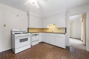 1158 Hawthorne Rd, Grosse Pointe Woods, MI 48236 - Photo 9