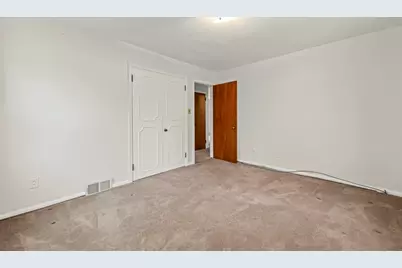 1158 Hawthorne Road, Grosse Pointe Woods, MI 48236 - Photo 13