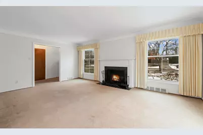 1158 Hawthorne Road, Grosse Pointe Woods, MI 48236 - Photo 5